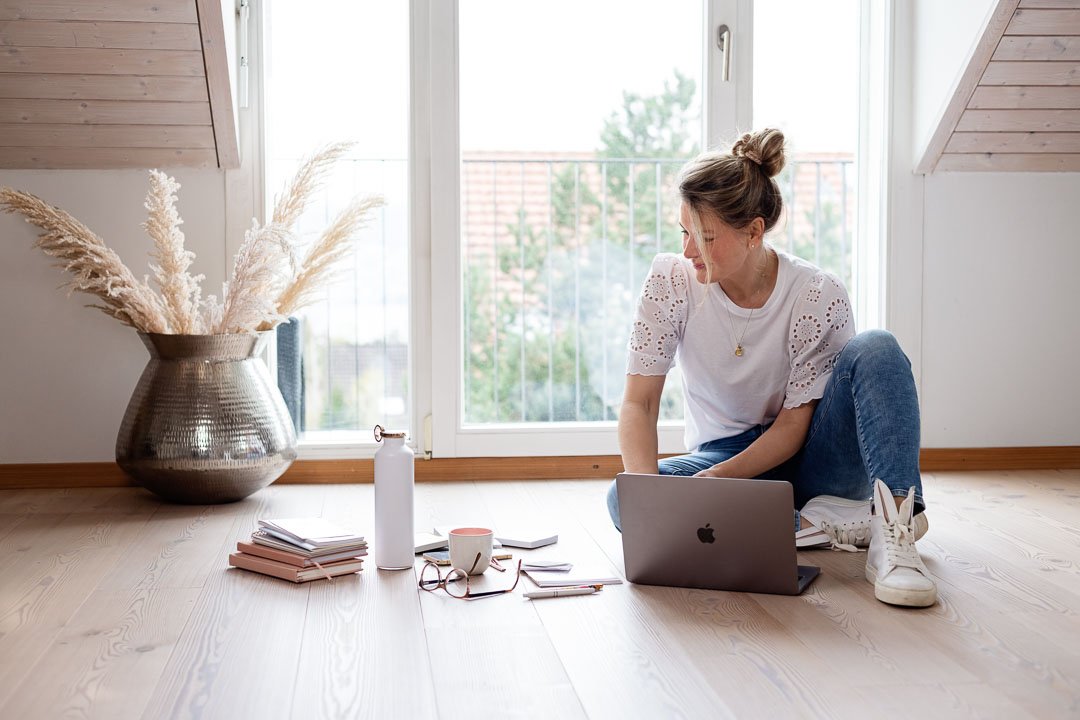 What is Personal Branding Photography? Best Personal Branding Tools For Photographers